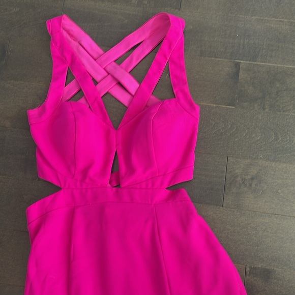 Gown - Picture 2 of 5